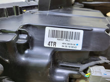 Laden Sie das Bild in den Galerie-Viewer, Frontscheinwerfer Mitsubishi Outlander III ECM921-22A20 Rechts Headlight