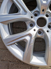 Load image into Gallery viewer, 1x Alufelge 17 Zoll 7.0&quot; 5x112 39ET 6856076 BMW F39 X1 F48 Rim Wheel