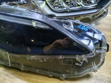 Laden Sie das Bild in den Galerie-Viewer, Frontscheinwerfer Toyota Yaris Cross OD-310 Rechts Scheinwerfer Headlight SCH7626484381rn