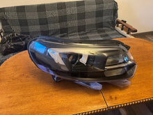 Laden Sie das Bild in den Galerie-Viewer, Frontscheinwerfer Opel Zafira Vivaro C 9832836480-00 Rechts Headlight SCH5072748778aj