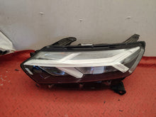 Laden Sie das Bild in den Galerie-Viewer, Frontscheinwerfer Dacia Sandero III Logan 260602561R Full LED Links Headlight