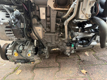 Laden Sie das Bild in den Galerie-Viewer, Motor Citroën Opel Peugeot 208 II 10TMAA HN05 1.2 THP 30TKm Benzin Komplett MOT6055572794ut