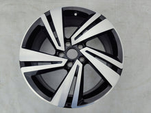 Laden Sie das Bild in den Galerie-Viewer, 1x Alufelge 18 Zoll 7.0" 5x112 45ET Glanz Silber 2GA601025BA VW T-Roc Rim Wheel FEL1219951106do