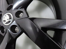 Load image into Gallery viewer, 4x Alufelge 17 Zoll 6.5" 5x112 46ET Glanz Silber 5E3601025 Skoda Octavia Iv FEL5171151835br