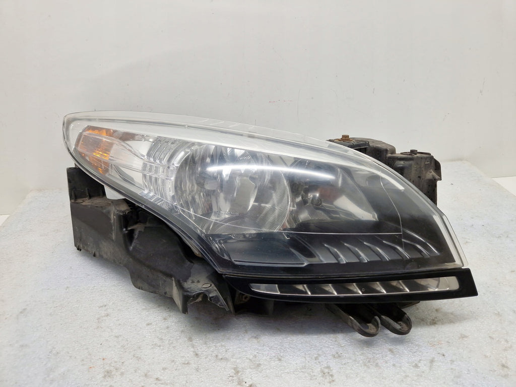 Frontscheinwerfer Renault Megane III 260105680R LED Rechts Headlight