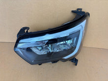 Laden Sie das Bild in den Galerie-Viewer, Frontscheinwerfer Renault Master 260607867R FALSE Scheinwerfer Headlight SCH6368557502hl