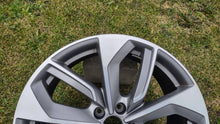 Load image into Gallery viewer, 1x Alufelge 20 Zoll 9.0" 5x112 38ET 4KE601025E Audi E-Tron Rim Wheel FEL9179609564jn