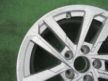 Load image into Gallery viewer, 1x Alufelge 17 Zoll 6.5&quot; 5x112 43ET Silber 8Y0601025L Audi A3 Rim Wheel