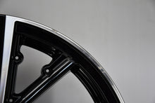 Load image into Gallery viewer, 1x Alufelge 18 Zoll 8.0" 5x108 48ET Glanz Schwarz 9835058180 Peugeot Rim Wheel FEL9619501889md