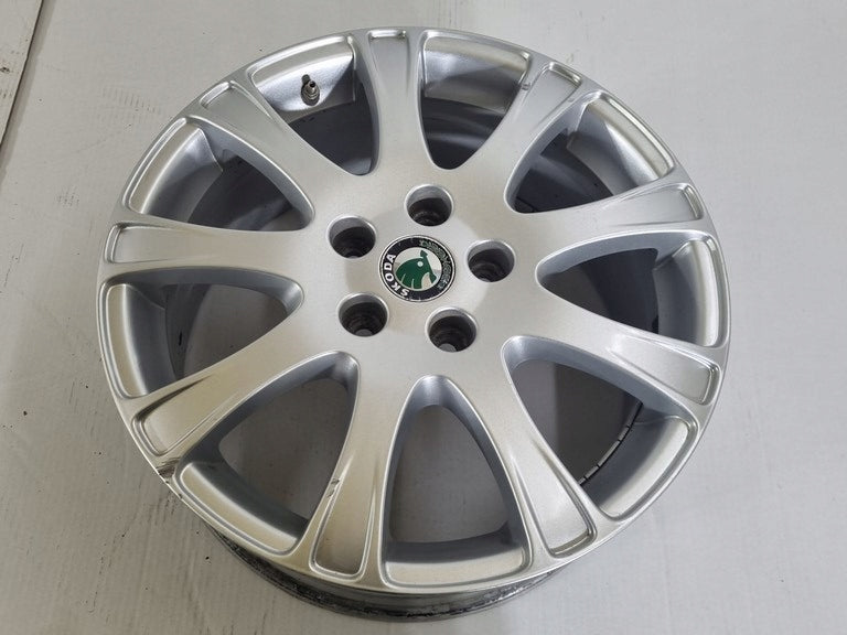 1x Alufelge 17 Zoll 7.0" 5x112 54ET 1Z0601025G Skoda Octavia Rim Wheel
