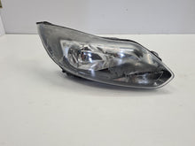Laden Sie das Bild in den Galerie-Viewer, Frontscheinwerfer Ford Focus Rechts Scheinwerfer Headlight SCH8392518997gl
