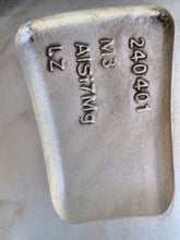 Laden Sie das Bild in den Galerie-Viewer, 1x Alufelge 18 Zoll 7.5&quot; 5x108 46ET 80000277 312010 Volvo Rim Wheel