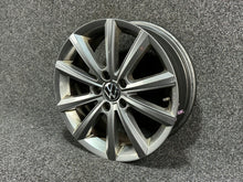Load image into Gallery viewer, 1x Alufelge 17 Zoll 6.5" 5x112 41ET Glanz Silber 3G0071497C VW Passat B8 FEL5352257059zw