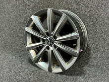 Load image into Gallery viewer, 1x Alufelge 17 Zoll 6.5" 5x112 41ET Glanz Silber 3G0071497C VW Passat B8 FEL5352257059zw