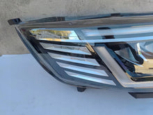 Load image into Gallery viewer, Frontscheinwerfer Renault Trafic III 260102899R Rechts Scheinwerfer Headlight SCH2312669018lz