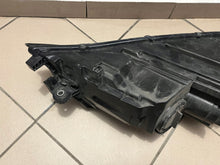 Laden Sie das Bild in den Galerie-Viewer, Frontscheinwerfer Skoda Octavia III 5E1941015C Links Scheinwerfer Headlight SCH9276779819ys