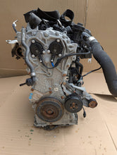 Load image into Gallery viewer, Motor Mercedes-Benz W247 110116806R 1.3 61TKm Benzin Engine Komplett