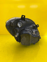 Laden Sie das Bild in den Galerie-Viewer, Frontscheinwerfer Mercedes-Benz Sprinter A9068200961 Xenon Links Headlight SCH8008502921bc