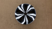 Load image into Gallery viewer, 1x Alufelge 17 Zoll 6.5" 5x100 39ET 2GM601025M VW Troc T-Roc Rim Wheel FEL8228030236ht