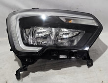 Laden Sie das Bild in den Galerie-Viewer, Frontscheinwerfer Renault Master III 260105567R Rechts Scheinwerfer Headlight SCH2766822411pc