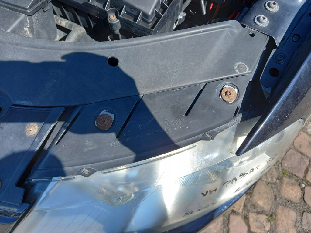 Frontscheinwerfer VW Passat Ein Stück (Rechts oder Links) Scheinwerfer Headlight SCH7231178970yf