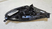 Laden Sie das Bild in den Galerie-Viewer, Frontscheinwerfer Tesla Model 3 1077375-00-C Links Scheinwerfer Headlight