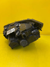 Laden Sie das Bild in den Galerie-Viewer, Frontscheinwerfer VW T6 7L1941036A LED Rechts Scheinwerfer Headlight SCH3397591327bi