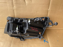 Load image into Gallery viewer, Frontscheinwerfer Skoda Kamiq 658941015 LED Links Scheinwerfer Headlight SCH2495407121yk