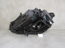 Laden Sie das Bild in den Galerie-Viewer, Frontscheinwerfer Mercedes-Benz W247 A2479061004 LED Rechts Headlight SCH7995468062sy