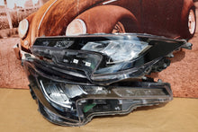 Laden Sie das Bild in den Galerie-Viewer, Frontscheinwerfer Toyota Corolla 81150-02S60 LED Ein Stück (Rechts oder Links)