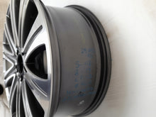 Laden Sie das Bild in den Galerie-Viewer, 1x Alufelge 19 Zoll 8.0" 5x112 43ET Glanz Graphit A2134010500 Mercedes-Benz Mg FEL5636968570ez