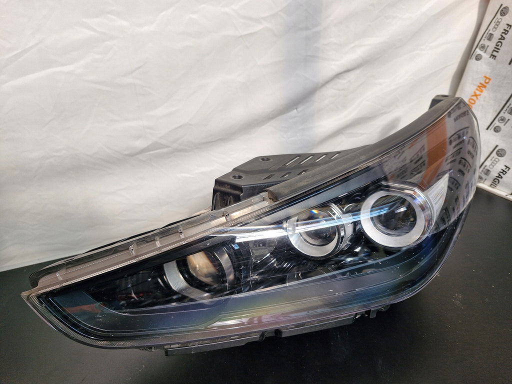 Frontscheinwerfer Hyundai I30 G4921-21050 Links Scheinwerfer Headlight SCH5584963755pi