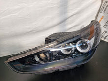 Laden Sie das Bild in den Galerie-Viewer, Frontscheinwerfer Hyundai I30 G4921-21050 Links Scheinwerfer Headlight SCH5584963755pi