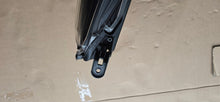 Laden Sie das Bild in den Galerie-Viewer, Frontscheinwerfer Toyota Hilux VIII Links Scheinwerfer Headlight SCH4532491197cp