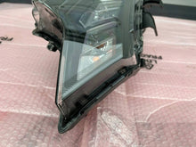 Laden Sie das Bild in den Galerie-Viewer, Frontscheinwerfer Mitsubishi Outlander ECM92121E20 Full LED Rechts Headlight