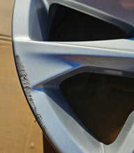 Load image into Gallery viewer, 1x Alufelge 17 Zoll 7.0" 5x100 51ET Glanz Silber 6F0601025P Seat I Ibiza V FEL3571865715dx
