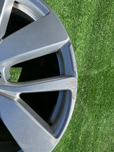 Laden Sie das Bild in den Galerie-Viewer, 1x Alufelge 20 Zoll 6.5&quot; 5x114.3 403006854R Renault Rim Wheel
