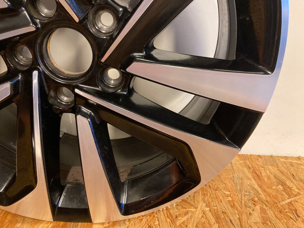 1x Alufelge 17 Zoll 7.0" 5x112 45ET Glanz Schwarz 2GA601025R VW T-Roc Rim Wheel FEL6763085532la
