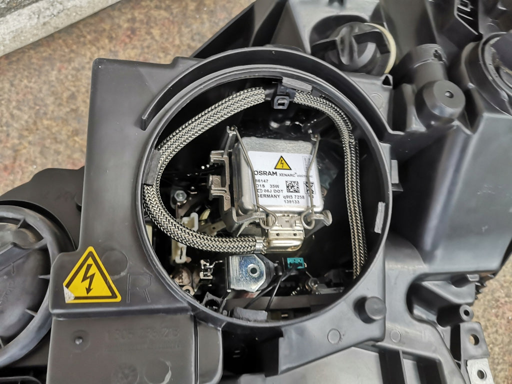 Frontscheinwerfer Mercedes-Benz X204 W204 A2048208559 Rechts Headlight SCH3423457444ks