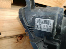 Laden Sie das Bild in den Galerie-Viewer, Frontscheinwerfer Renault Clio III 8200261610 8200261612 Ein Satz Headlight SCH9052613176ki