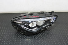 Laden Sie das Bild in den Galerie-Viewer, Frontscheinwerfer Mercedes-Benz Cla Amg A1189062600 A1189062500 LED Ein Satz SCH9411409993mp