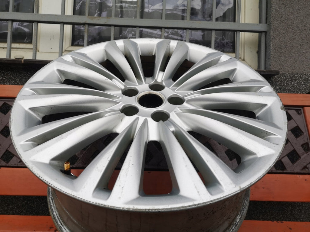 1x Alufelge 19 Zoll 8.5" 5x108 49ET Glanz Silber HL4421-2 Jaguar Xj Xf Rim Wheel FEL5805898235vz