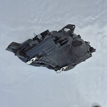 Load image into Gallery viewer, Frontscheinwerfer Volvo Xc60 II 32404710 LED Rechts Scheinwerfer Headlight SCH7178181365rh