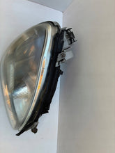 Laden Sie das Bild in den Galerie-Viewer, Frontscheinwerfer Mercedes-Benz W220 A2208200861 Rechts Scheinwerfer Headlight SCH3190650595pw
