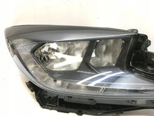 Laden Sie das Bild in den Galerie-Viewer, Frontscheinwerfer Toyota Aygo X 0H-31 Rechts Scheinwerfer Headlight