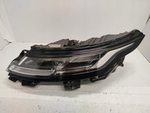 Laden Sie das Bild in den Galerie-Viewer, Frontscheinwerfer Land Rover Evoque M8D2-13W030-BA LED Links Headlight