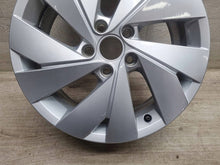 Laden Sie das Bild in den Galerie-Viewer, 1x Alufelge 17 Zoll 5x112 46ET 5H0601025B VW Golf Viii Rim Wheel FEL1858084416cs