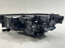 Laden Sie das Bild in den Galerie-Viewer, Frontscheinwerfer Skoda Octavia IV 5E494101812 LED Rechts Scheinwerfer Headlight SCH5728730241ku