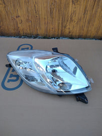 Frontscheinwerfer Toyota Yaris Rechts Scheinwerfer Headlight