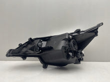 Laden Sie das Bild in den Galerie-Viewer, Frontscheinwerfer Mitsubishi Space Star 8301D446 Rechts Scheinwerfer Headlight